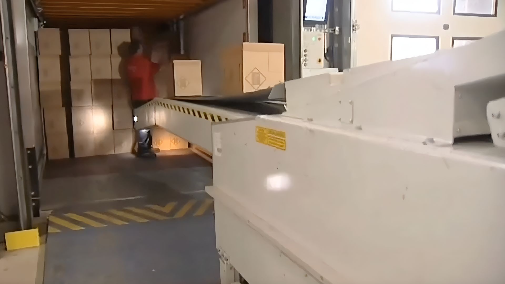 last-10-metres-of-parcel-handling